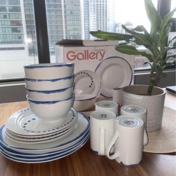 Dish Set (16-piece) - Picture 2 of 4